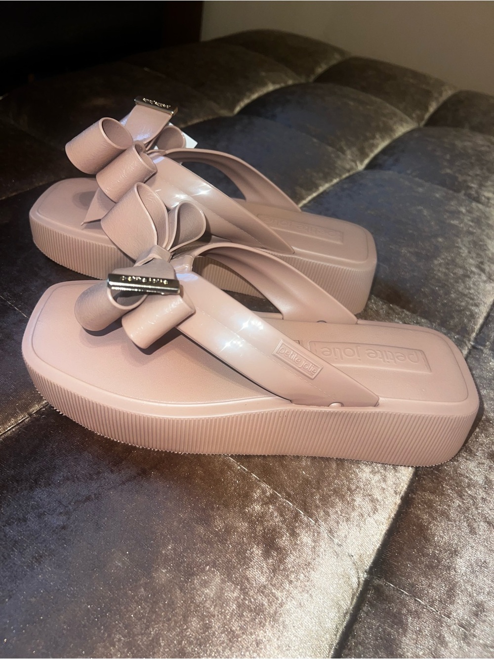 NWT Petite Jolie Blush Nude Pink Platform Bow Flip Flop Slide sandals, sz 6.5-7